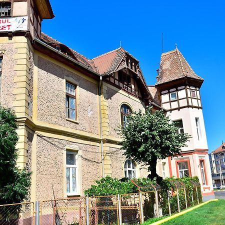 White House & Jacuzzi Sibiu Exterior foto